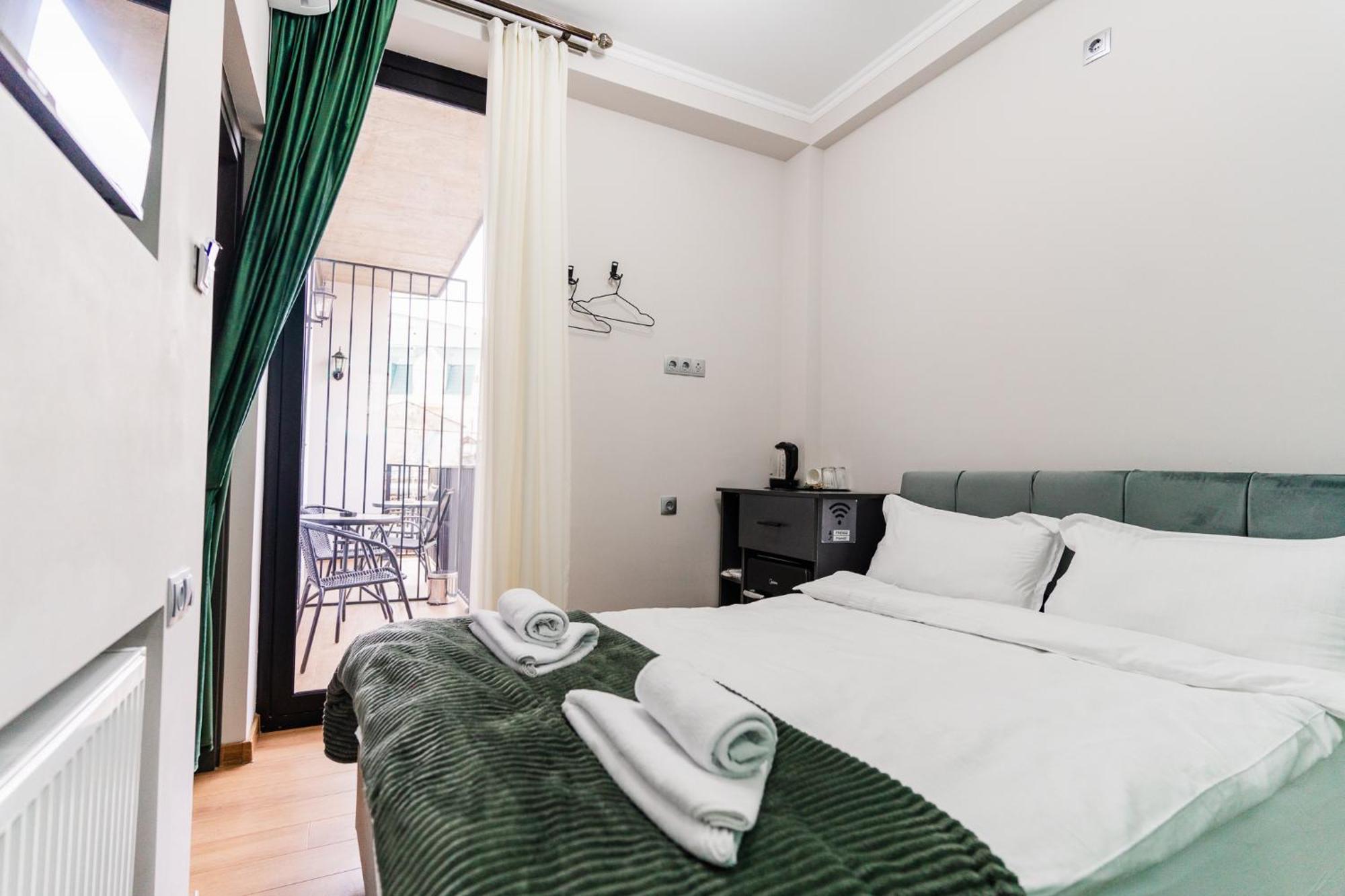 Trinity Hotel Tbilisi Exterior photo
